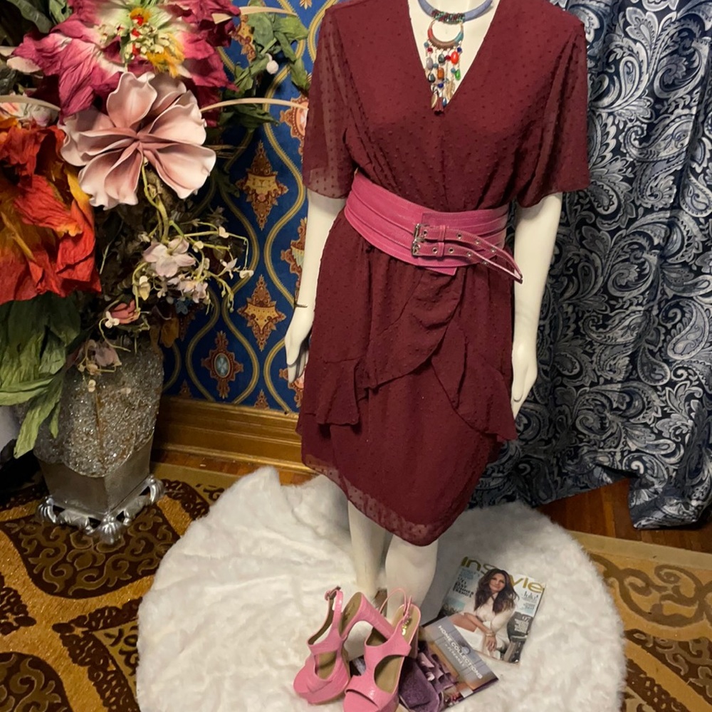 ELEGANT SHEER MIDI DRESS
